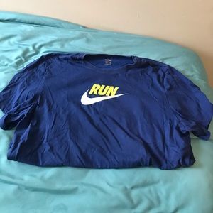Men’s Nike tshirt